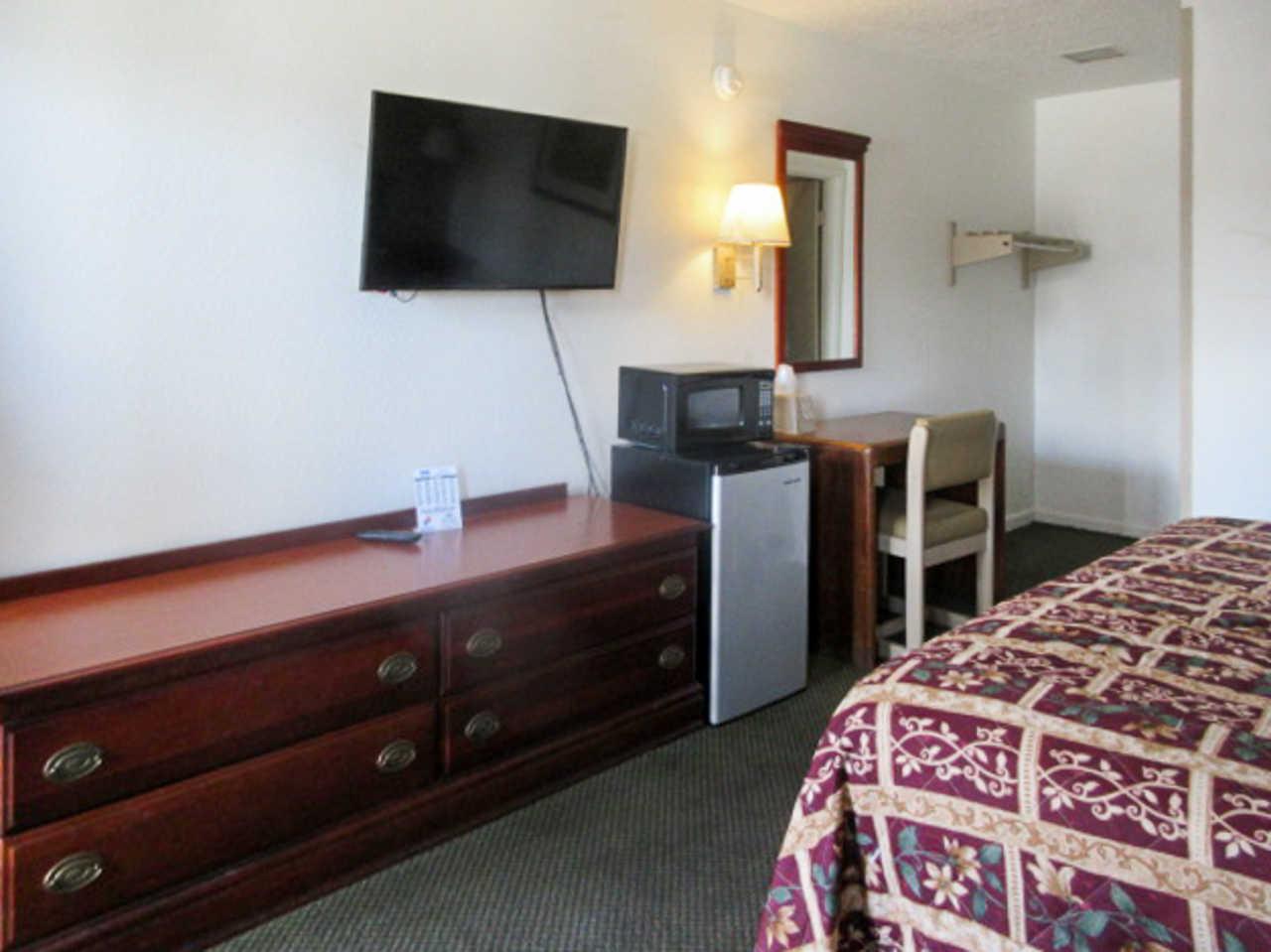 Highway Inn Paris Екстериор снимка